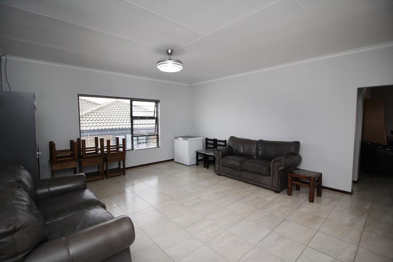 5 Bedroom Property for Sale in Fraaiuitsig Western Cape